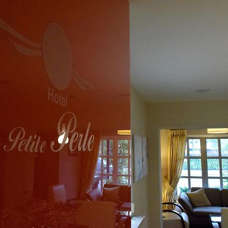 La Petite Perle Hotel Hamburg-Harburg Buitenkant foto