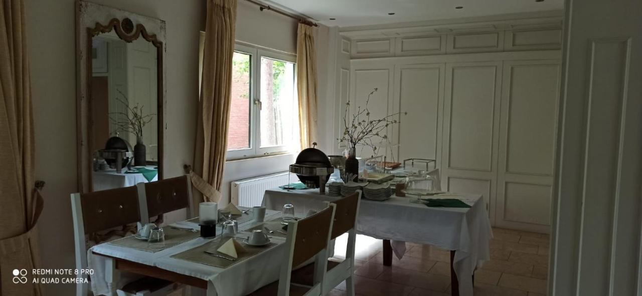 La Petite Perle Hotel Hamburg-Harburg Buitenkant foto